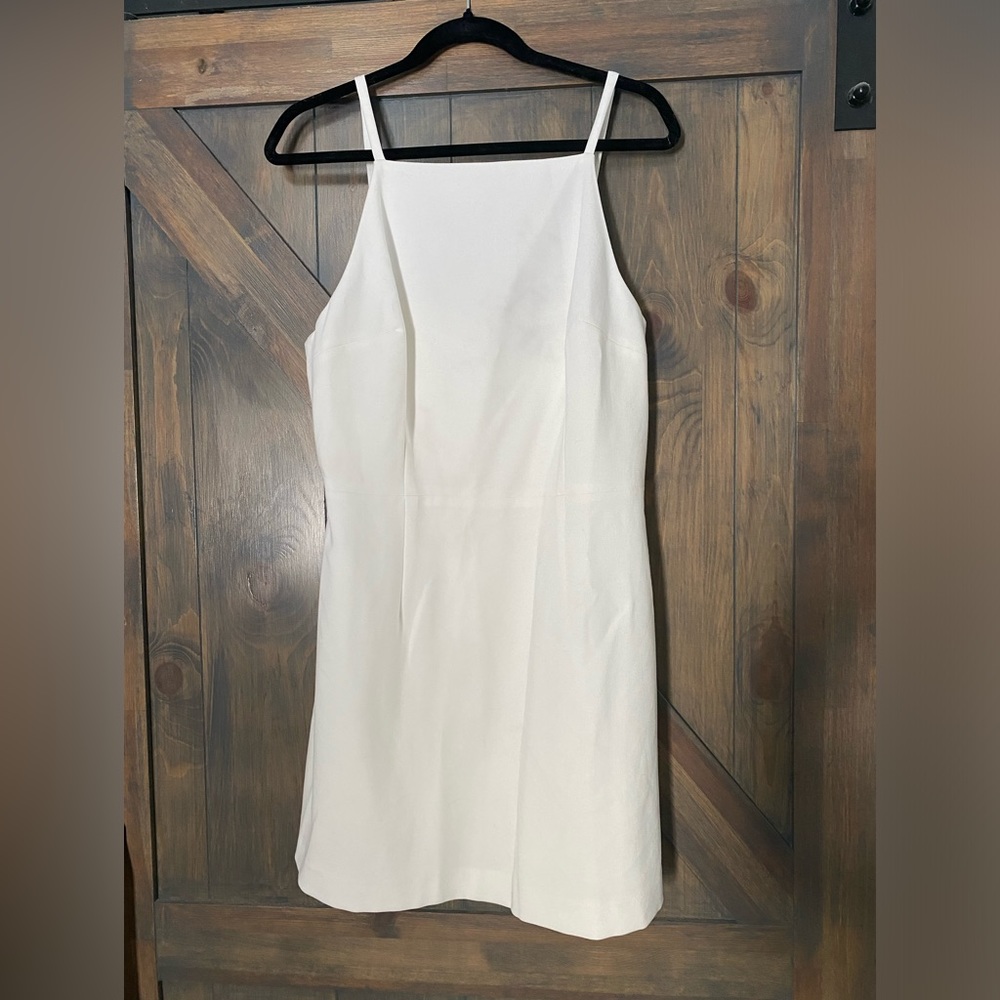 Sexy White Fitted minidress!